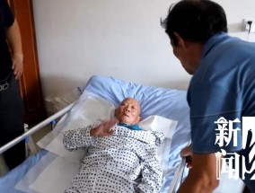 上海一河道漂着一个人？这对父女合力出手！想也没想就跳下去